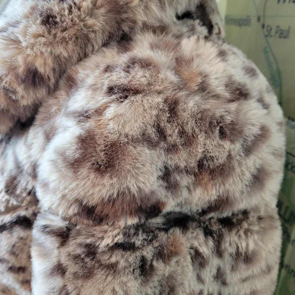 Sofia by Sofia Vergara Faux Fur Leopard Print Bomber Jacket Size S - Picture 4 of 16